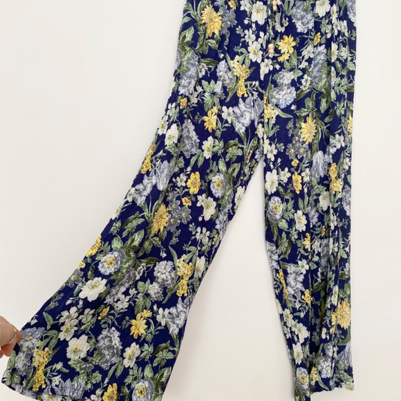 Rachel Roy crinkled floral pants - Picture 3 of 6